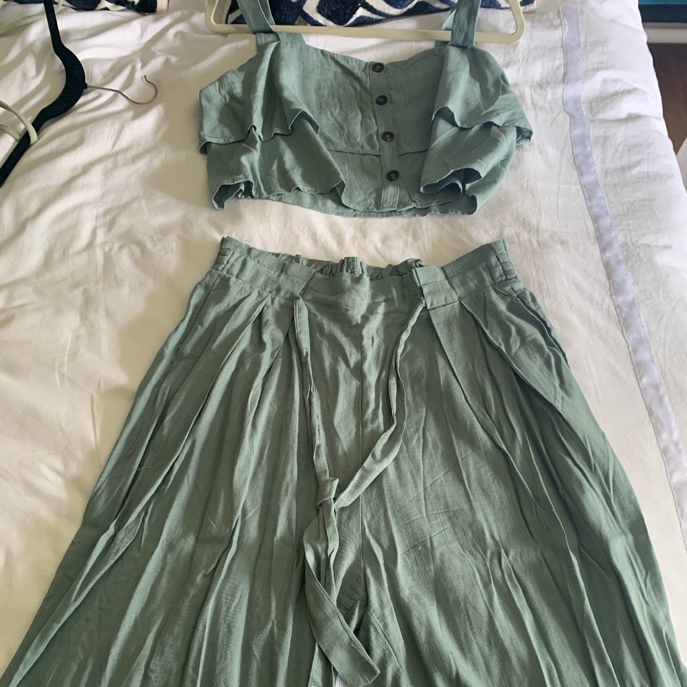 Two piece capri set